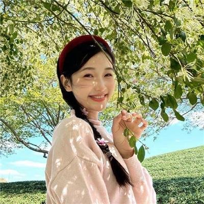 一线女星私下抽烟，本人沉默不回应，三天三夜持续发酵